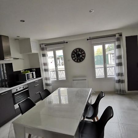 Superbe Appartement Neuf Tout Equipe, Non Fumeur Avec Place De Parking Privee Orléans Buitenkant foto