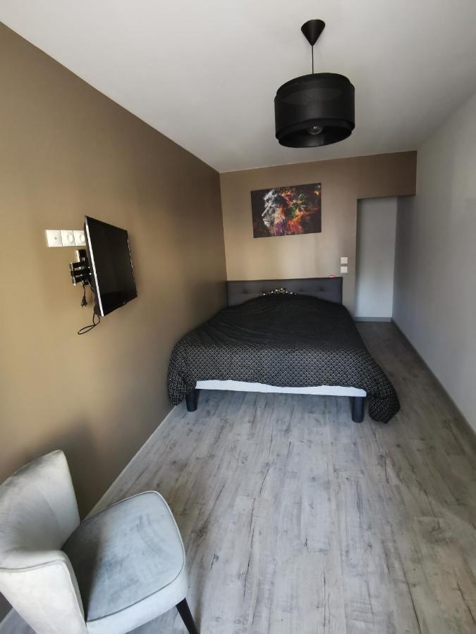 Superbe Appartement Neuf Tout Equipe, Non Fumeur Avec Place De Parking Privee Orléans Buitenkant foto